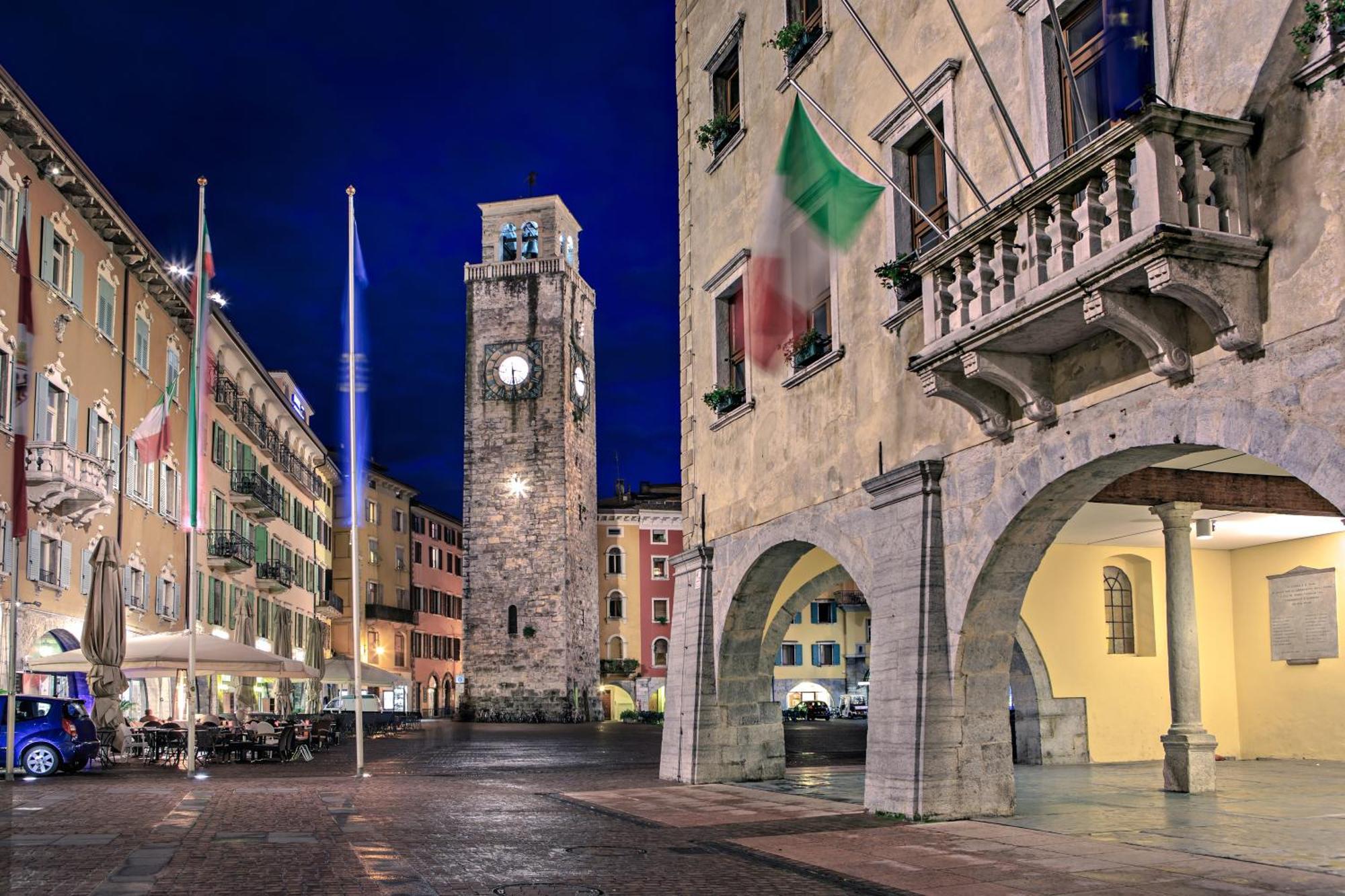 Residenza Rocca Del 2 - Happy *